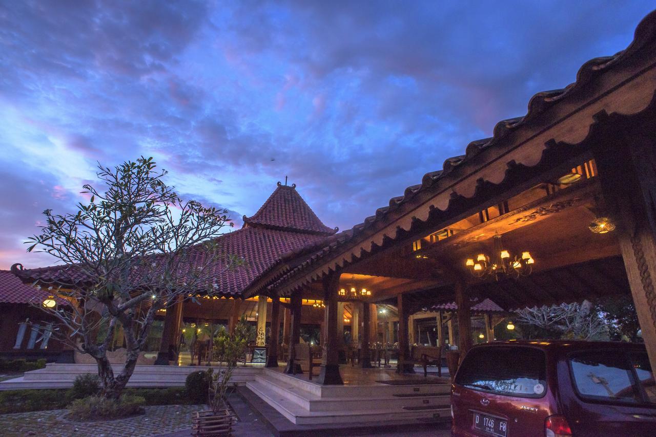 Java Village Resort Sleman  Exteriör bild